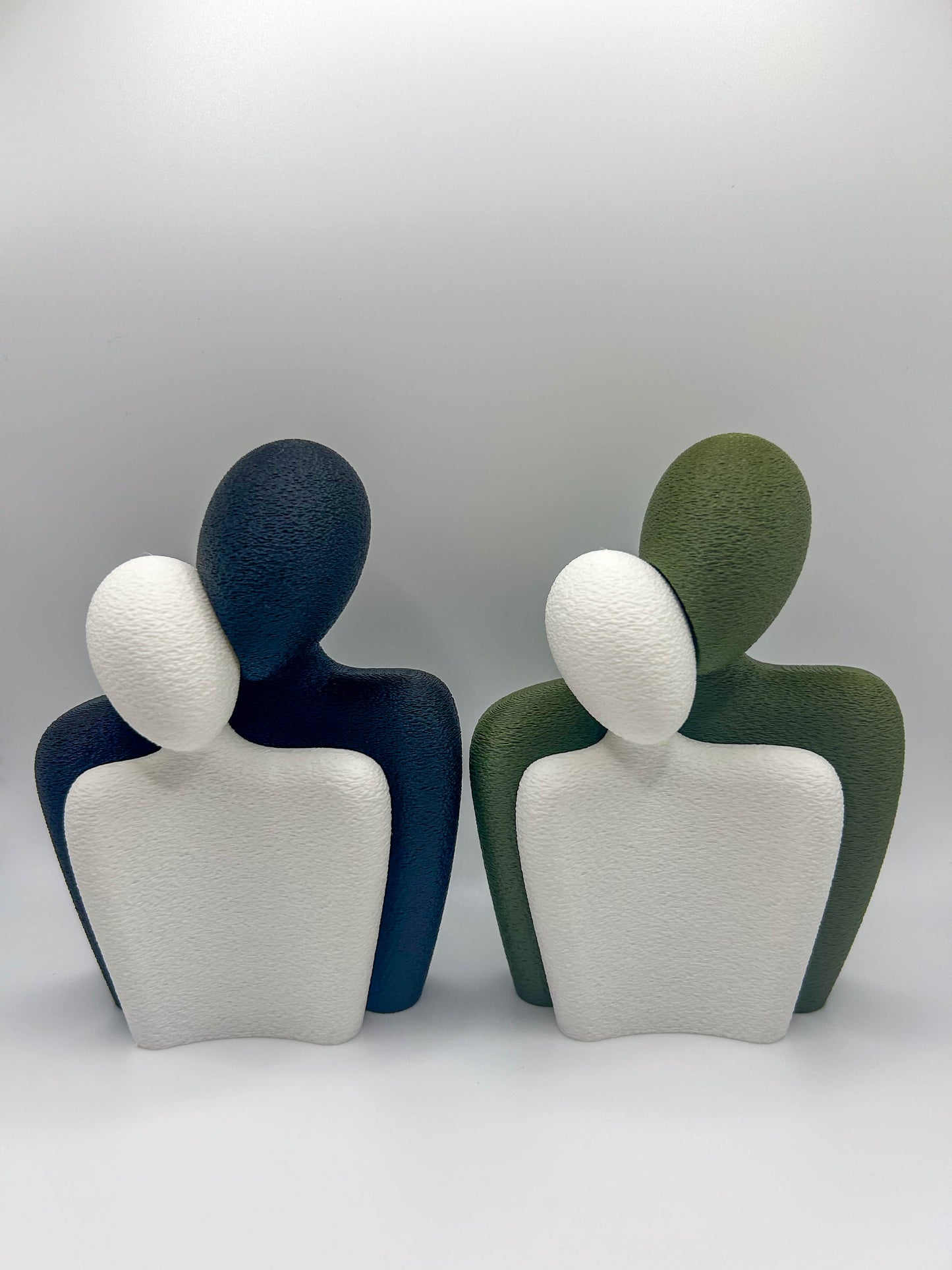 Valentijnsbeeld - Innige omhelzing